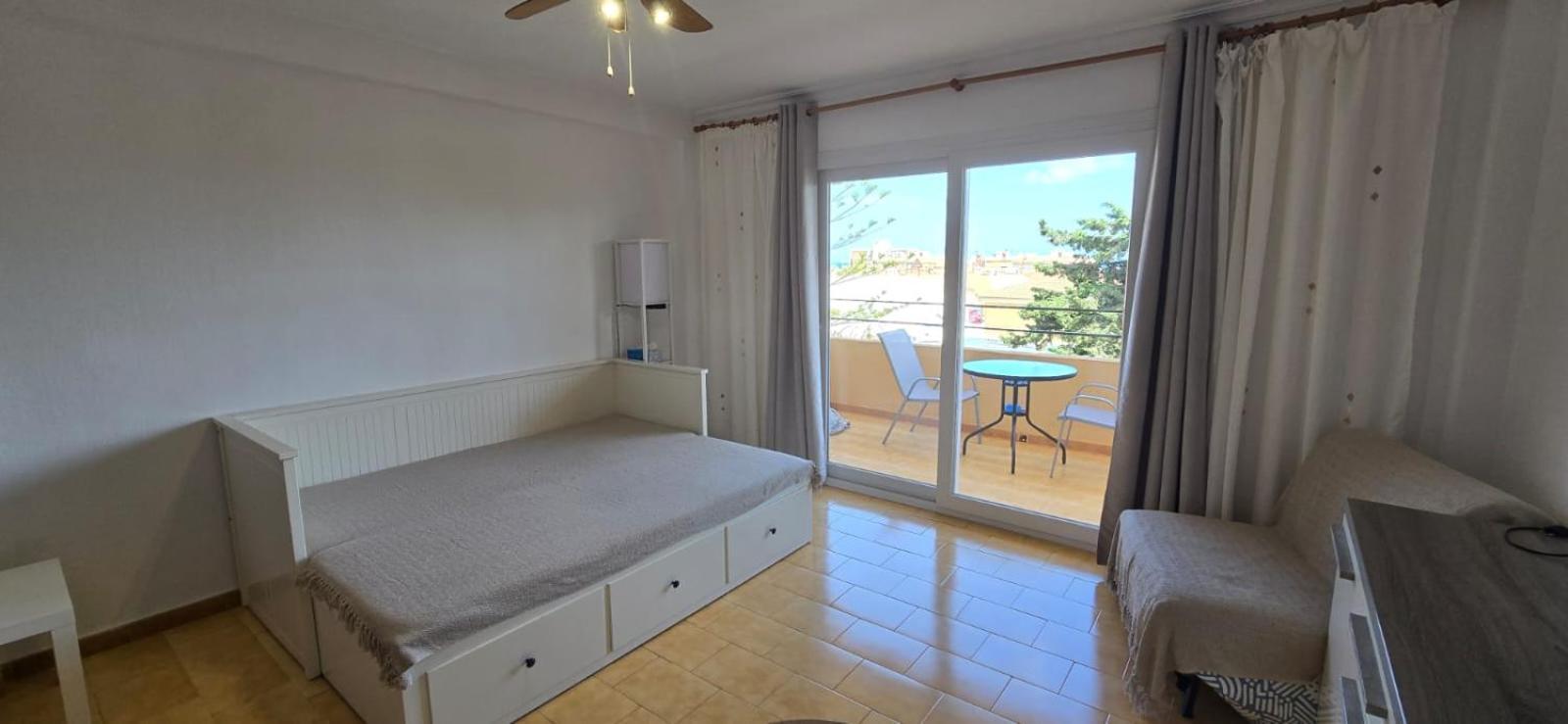 Estudio En Torrevieja A 700 M Del Mar Exterior photo